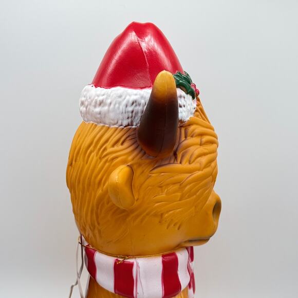Highland Cow In Santa Hat & Scarf 24” Blowmold Christmas Decor NEW w/ Flaws - Picture 9 of 13
